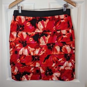 Larry Levine Skirt stretch red & black floral layered size 6